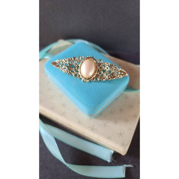 Faux Pearl Filigree Bar Brooch - Picture 1 of 10